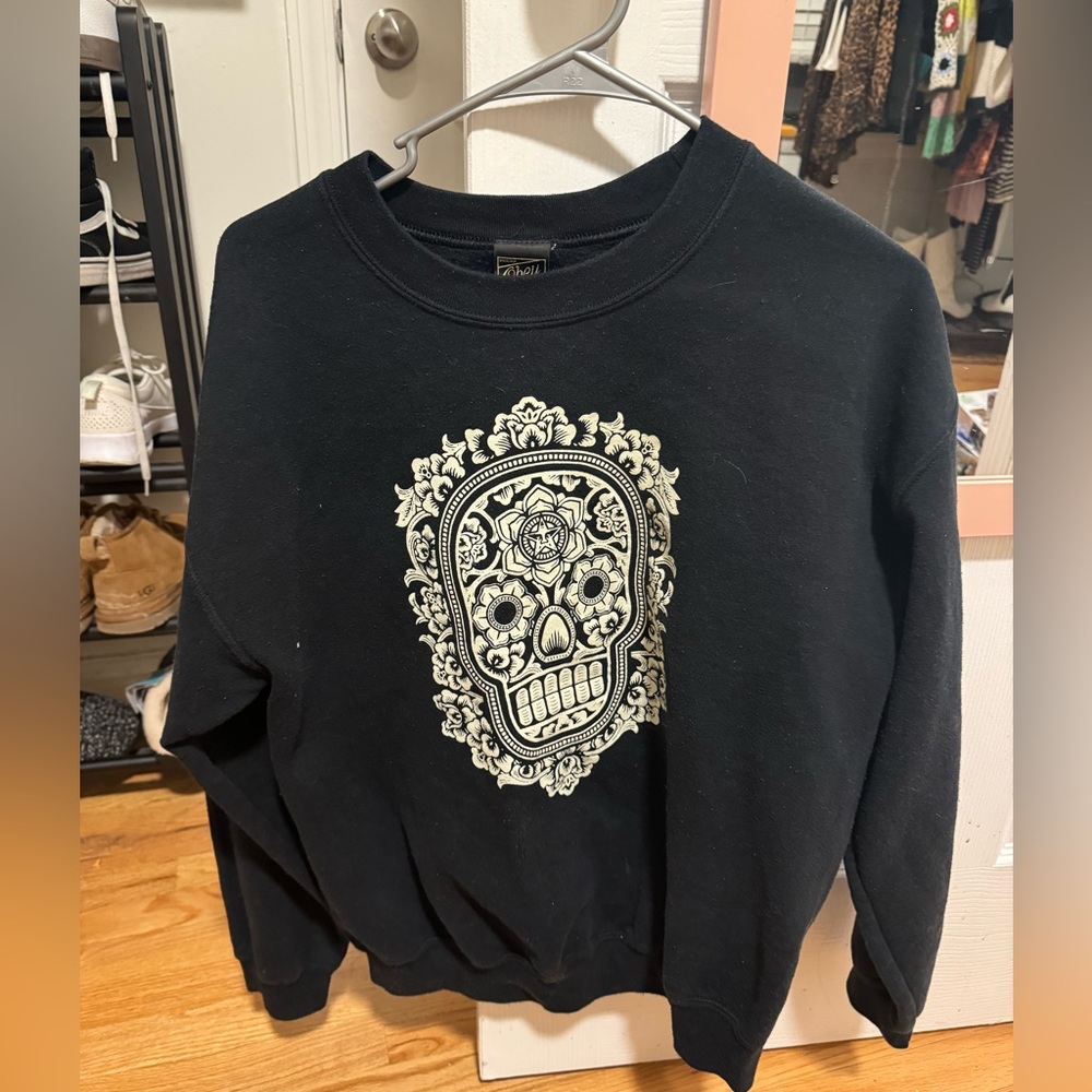OBEY ladies crewneck